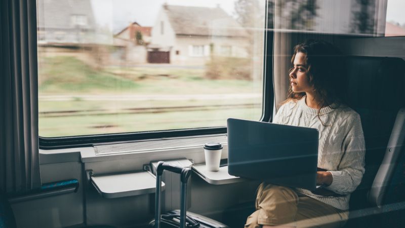 7 Ultimate Benefits Of In-Bus Wi-Fi For Passengers